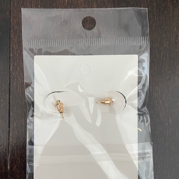 NEVER OPENED Face Outline Gold Statement Earrings - Picture 2 of 2